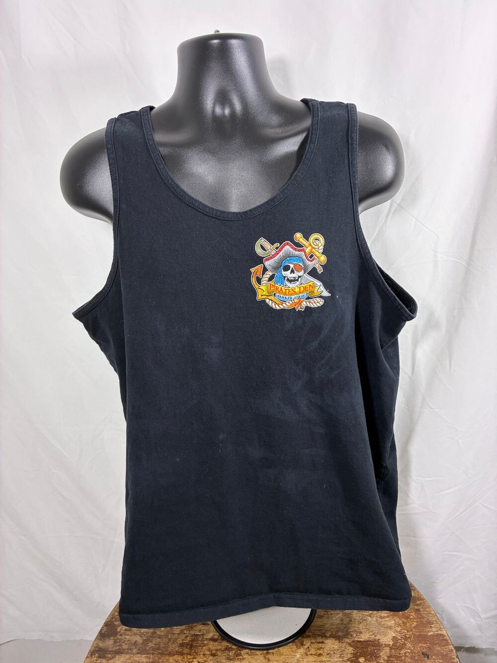 Pirates Den Parker Strip Arizona Pirate Skull Tank Top XL